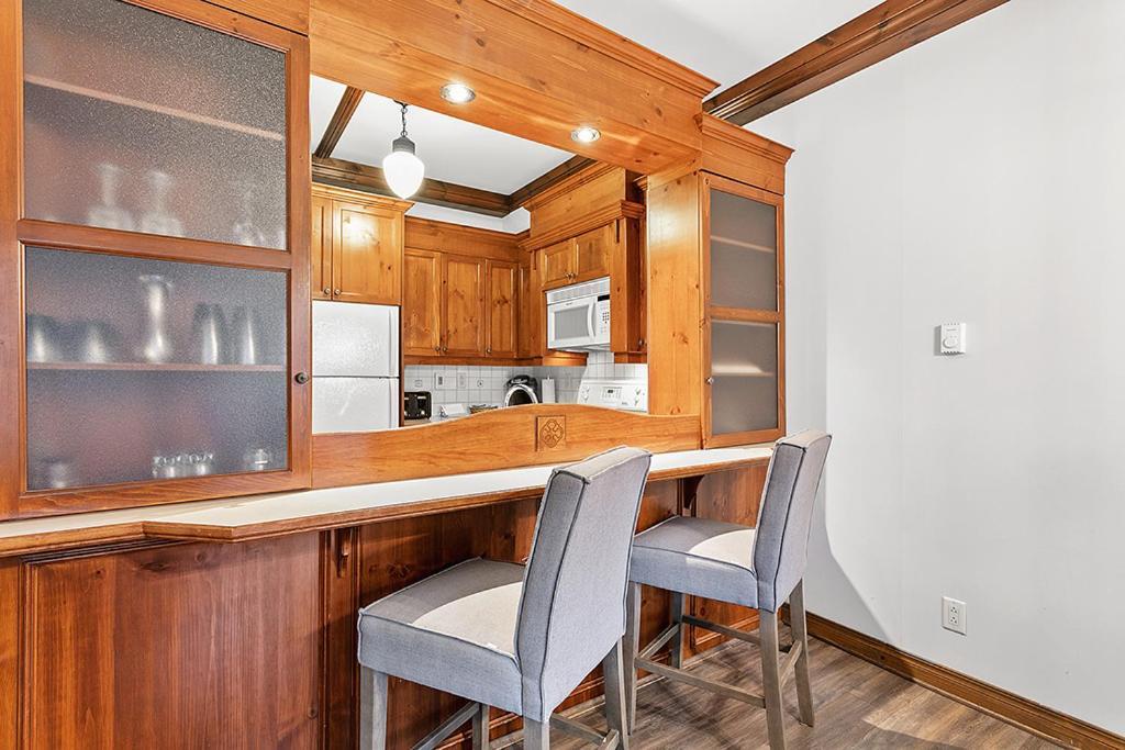 דירות מונט טרמבלאנט Le Manoir 106-5 By Escapades Tremblant מראה חיצוני תמונה