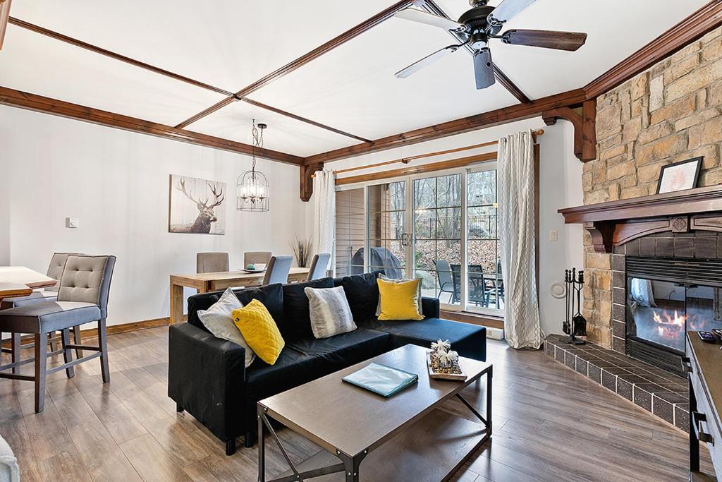 דירות מונט טרמבלאנט Le Manoir 106-5 By Escapades Tremblant מראה חיצוני תמונה