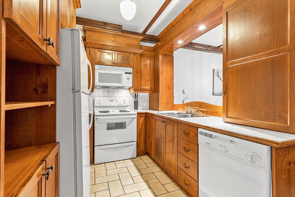 דירות מונט טרמבלאנט Le Manoir 106-5 By Escapades Tremblant מראה חיצוני תמונה